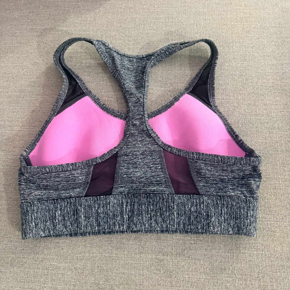 Victoria's Secret‎ Heather Gray and Pink Ultimate Sports Bra. Like New.